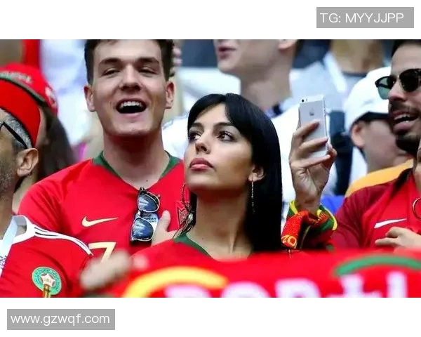 全球足球巨星背后女性风采：他们的妻子如何影响球员职业生涯与生活